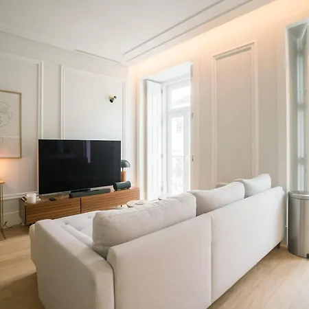 Luxury Center Apartment