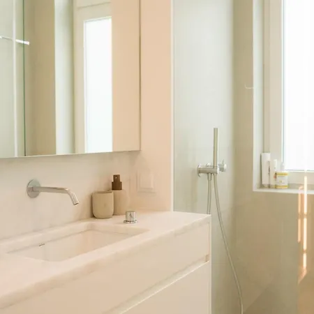 Luxury Center Apartment *